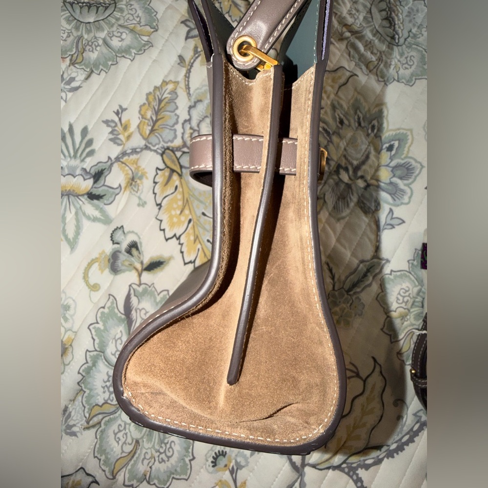 Tory Burch Lee Radziwill Shoulder Bag in Clam Shell - Picture 10 of 15